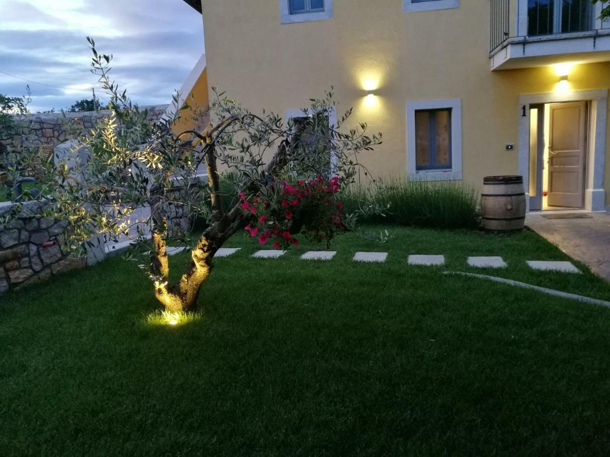Agriturismo Ostrouska Sgonico Eksteriør billede